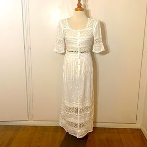 Top Shop white Maxi Cotton embroidered lace dress 💯 Cotton
